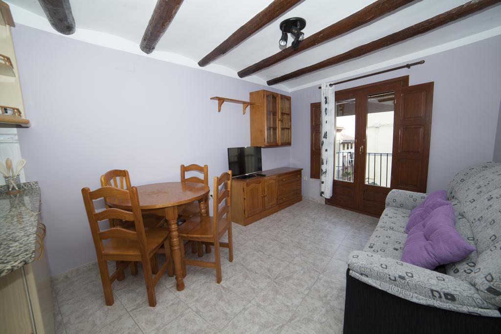 Apartamentos Prades Morella Habitación foto